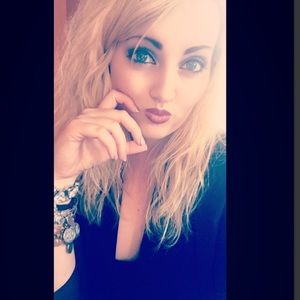 Meet your Posher, Destiny